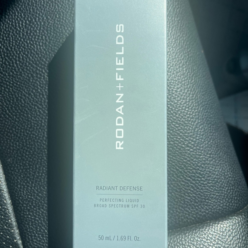 NEW Radiant Defense Perfecting Liquid SPF 30 - Shell